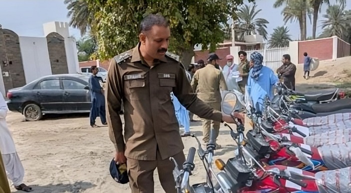 ڈیرہ غازی خان: پولیس کا کریک ڈاؤن، 13 ملزمان گرفتار، لاکھوں کا مال برآمد