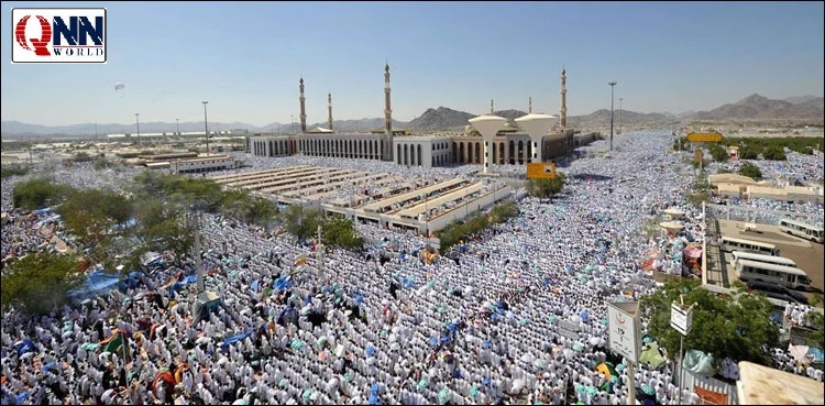 میدانِ عرفات میں حجاجِ کرام خطبۂ حج سنیں گے؛ شدید گرمی کے پیشِ نظر سعودی حکومت کے خصوصی کولنگ انتظامات