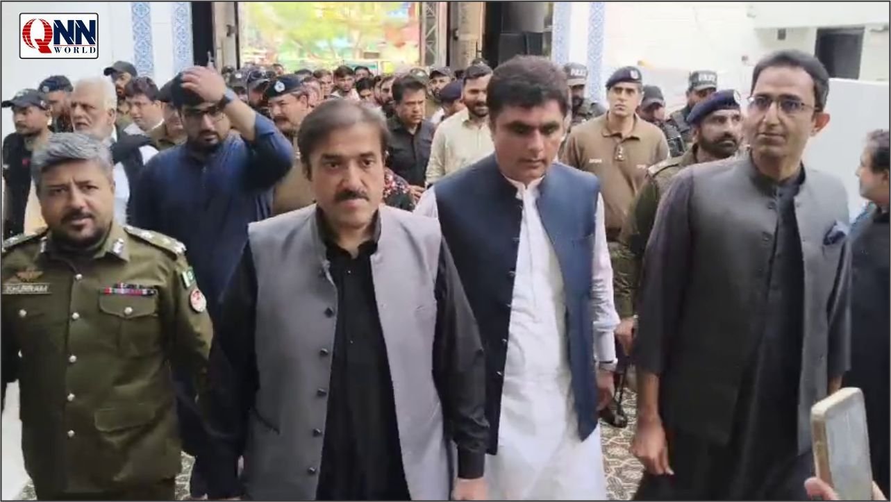 گوجرانوالہ: صوبائی وزیر بلدیات میاں ذیشان رفیق نے امام بارگاہ باب الحوائج کامونکی، گلستانِ معرفت اور ضلعی محرم کنٹرول روم کا دورہ کیا