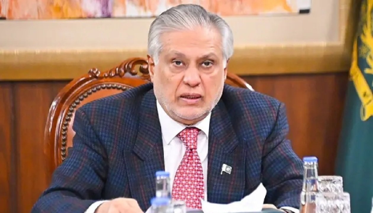 سندھ طاس معاہدے کی خلاف ورزی، بھارت کو سنگین نتائج کی تنبیہ: اسحاق ڈار