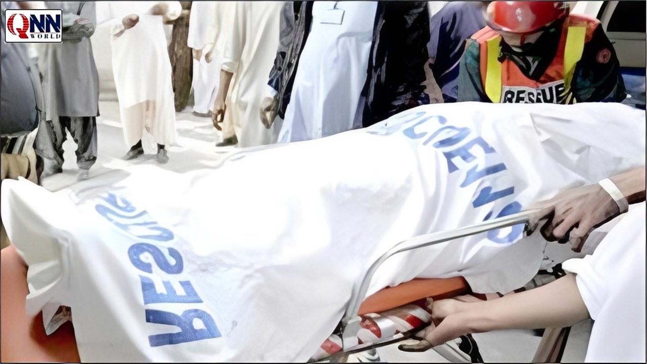 نارووال: پیچھا کرنے والے لڑکوں سے بچتے ہوئے لڑکی بس تلے آکر جاں بحق