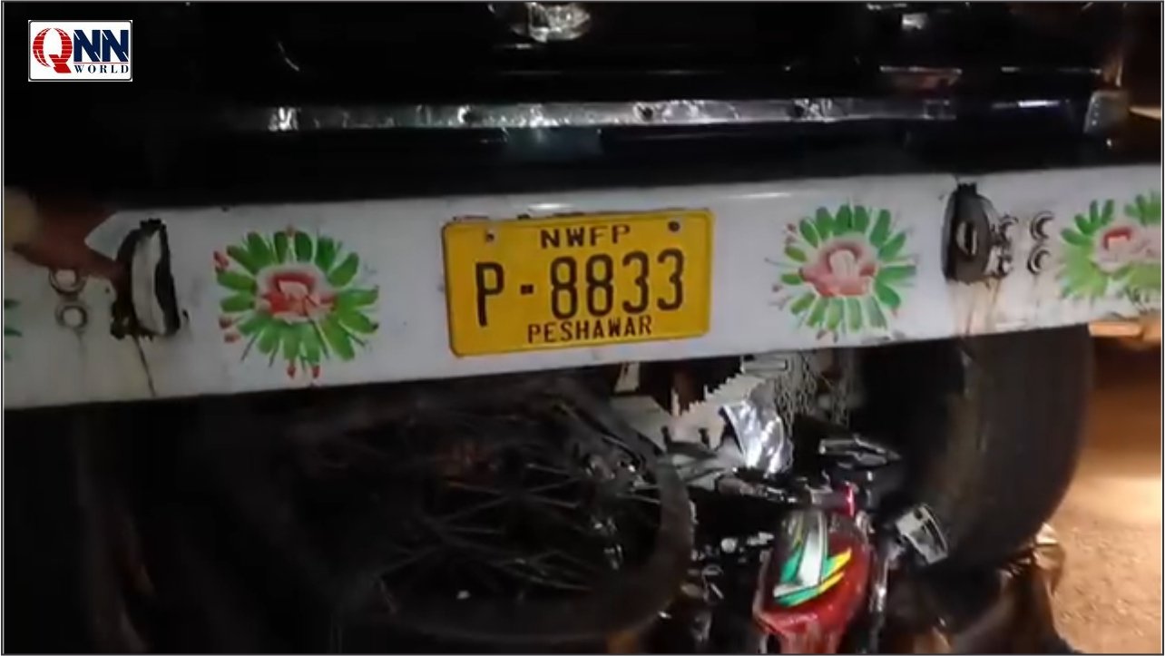 موٹر سائیکل اور ٹرک میں خوفناک تصادم، ٹرک نمبر P-8833 حادثے میں ملوث