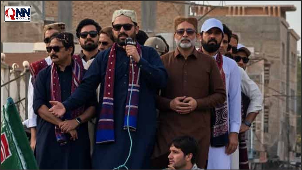 شہدادکوٹ: عمران خان عدالتوں اور عوام کی طرف دیکھ رہے ہیں، سہیل آفریدی