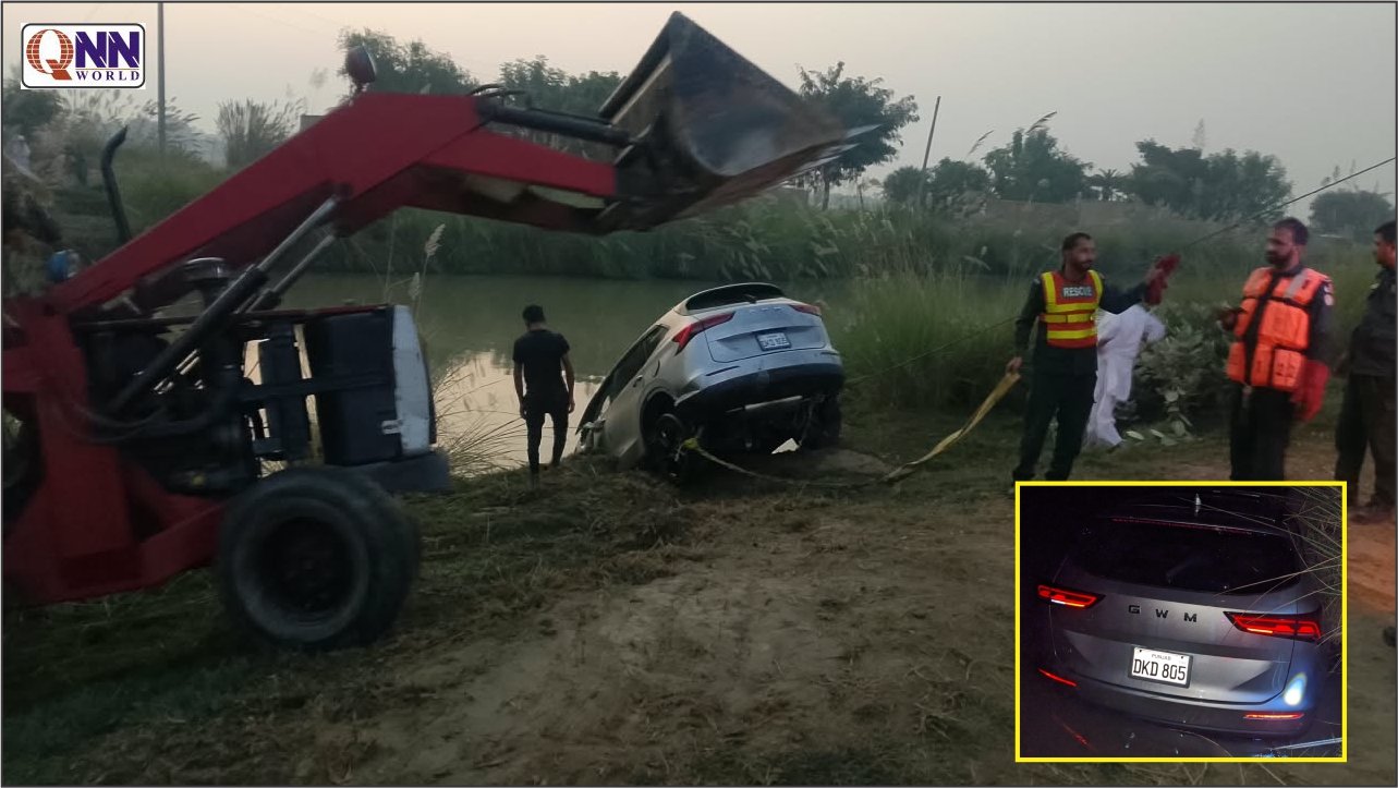 ڈرائیور کو نیند آنے کے باعث حادثہ، نہر میں پانی کم ہونے سے دونوں سوار معجزانہ طور پر بچ گئے