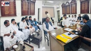 ڈیرہ غازیخان :میر محمد مرزا خان تالپور اور سردار عبدالقادر خان کھوسہ کی ڈی سی بلال سلیم سے ملاقات